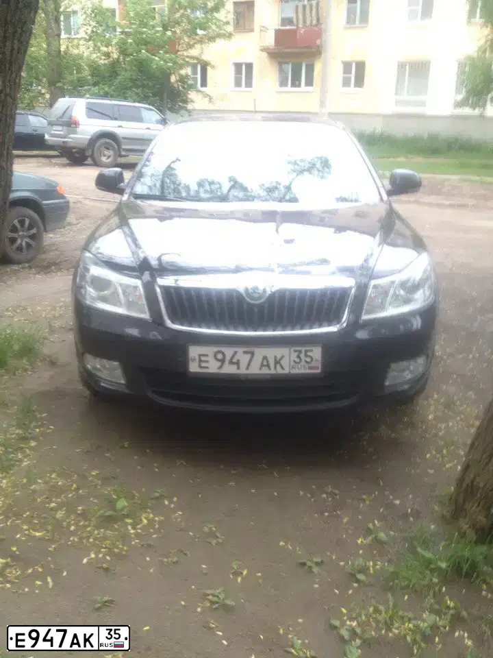 Фото автомобиля SKODA OCTAVIA, 2012 — госномер А944АН198. Цвет: ЧЕРНЫЙ