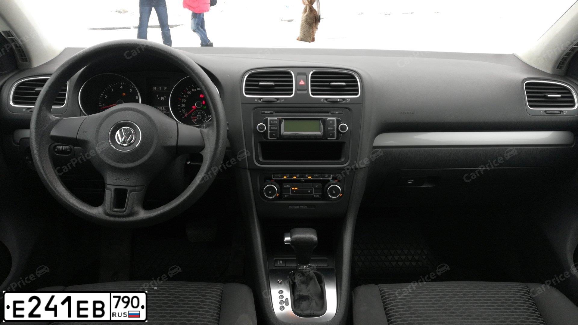 Фото автомобиля VOLKSWAGEN GOLF, 2010 — госномер Р970АС32. Цвет: ЧЕРНЫЙ