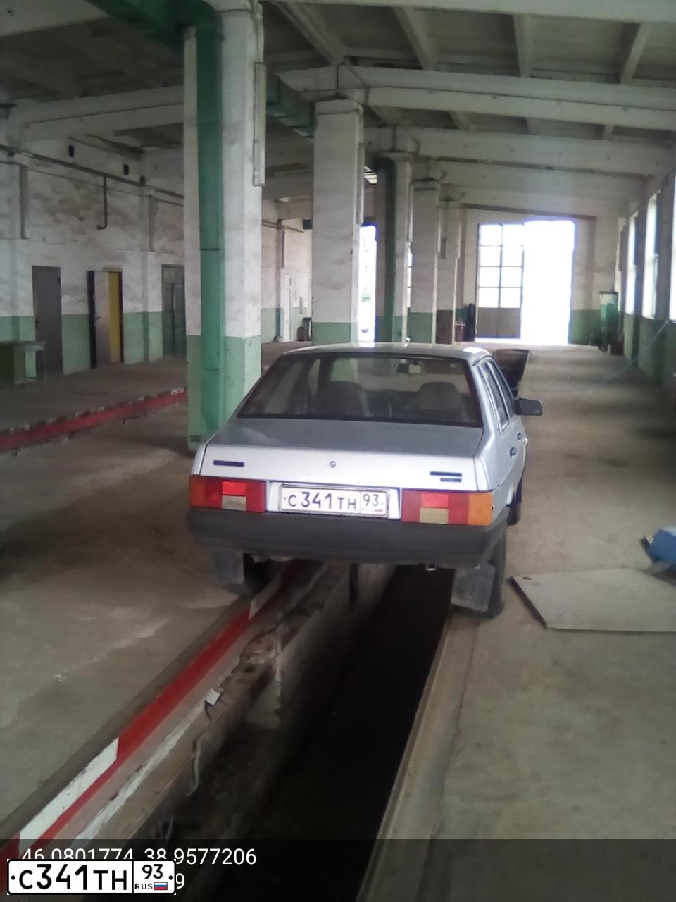 Фото автомобиля ВАЗ 21099, 1998 — госномер Х413УО193. Цвет: СЕРЕБРИСТО-ГОЛУБОЙ