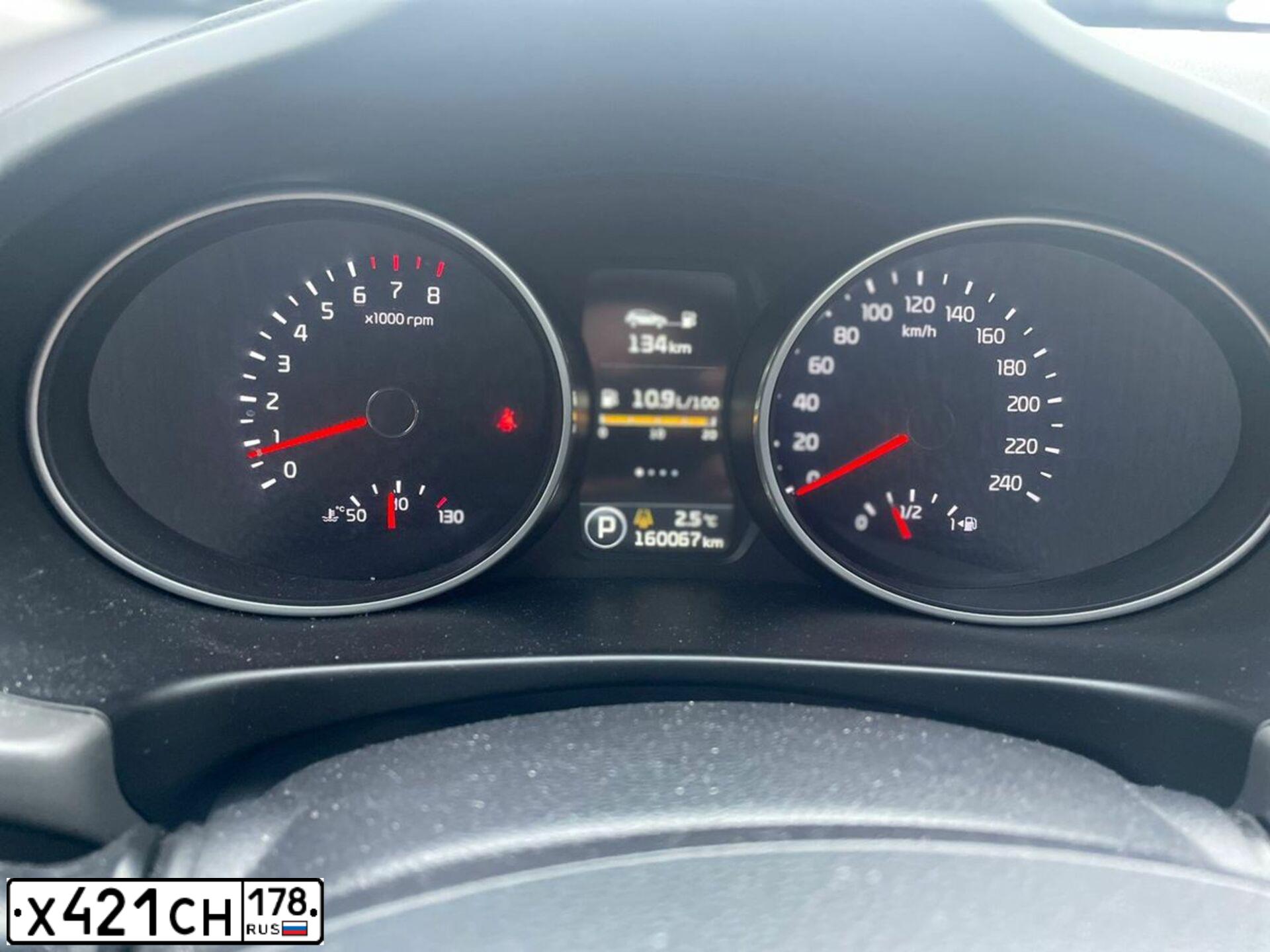 Фото автомобиля KIA SPORTAGE, 2014 — госномер Р545ХО36. Цвет: серебристый