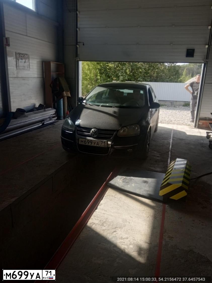 Фото автомобиля VOLKSWAGEN JETTA, 2007 — госномер М699УА71. Цвет: ЧЕРНЫЙ
