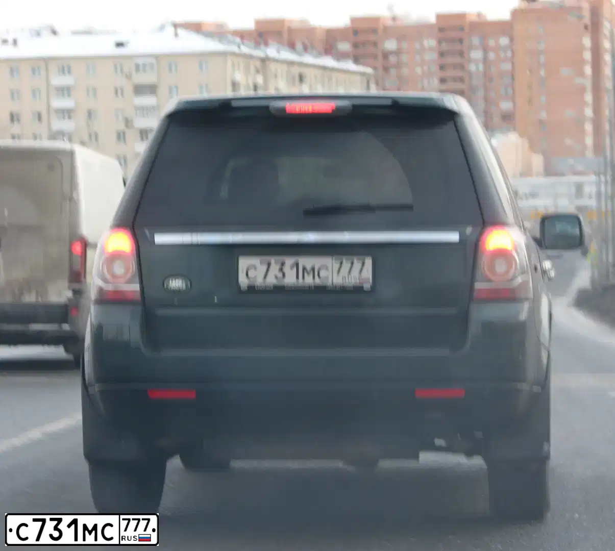 Фото автомобиля LANDROVER FREELANDER, 2013 — госномер К666КН777. Цвет: ЗЕЛЕНЫЙ