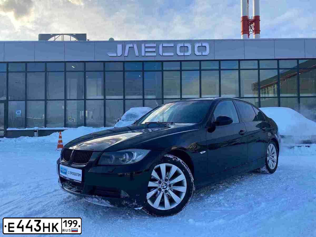 Фото автомобиля BMW SERIE 3, 2007 — госномер М414ЕО77
