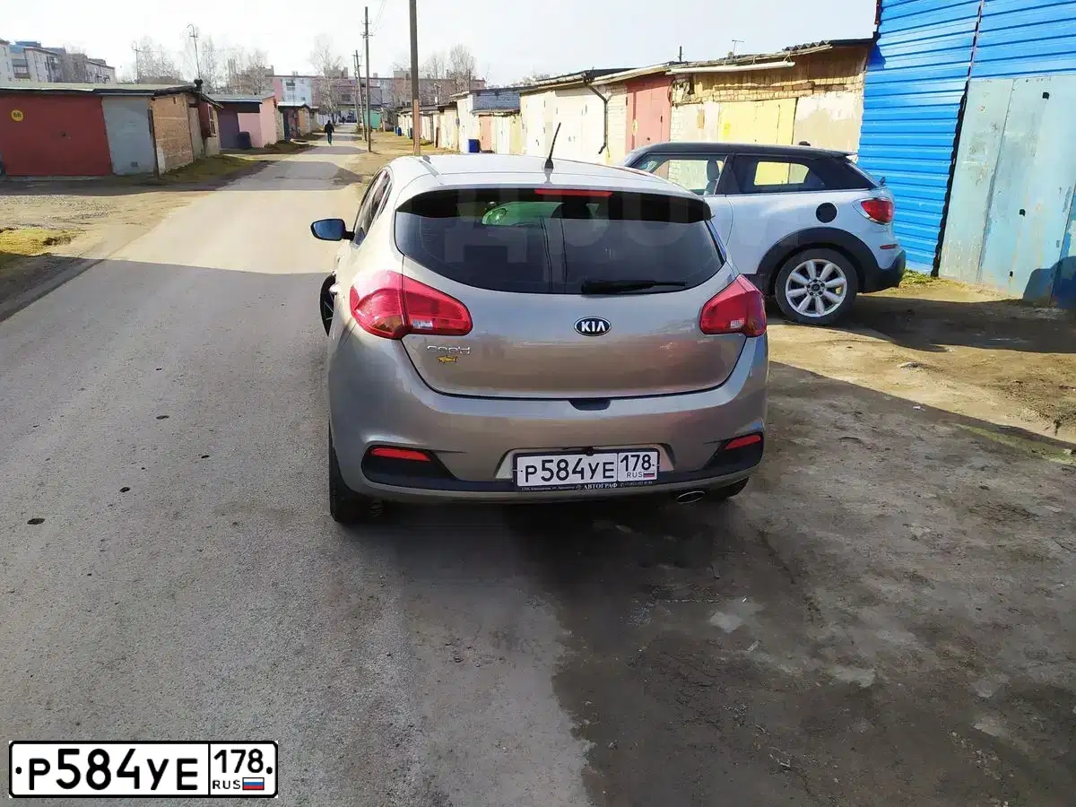 Фото автомобиля KIA CEE'D, 2012 — госномер А789ВУ147. Цвет: СЕРЕБРИСТЫЙ