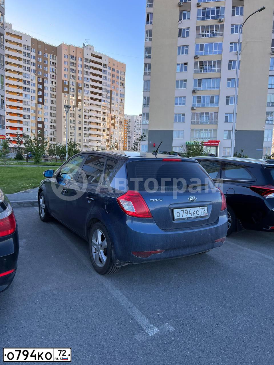 Фото автомобиля KIA CEE'D, 2011 — госномер О794КО72. Цвет: СИНИЙ