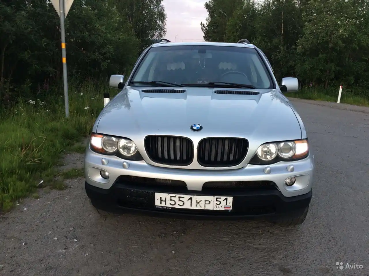 Фото автомобиля BMW X5, 2005 — госномер В792РР51. Цвет: ЧЕРНЫЙ