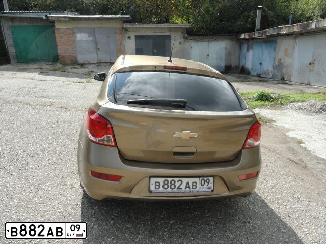 Фото автомобиля CHEVROLET CRUZE, 2014 — госномер К076ЕС126. Цвет: БЕЖЕВЫЙ МЕТАЛЛИК