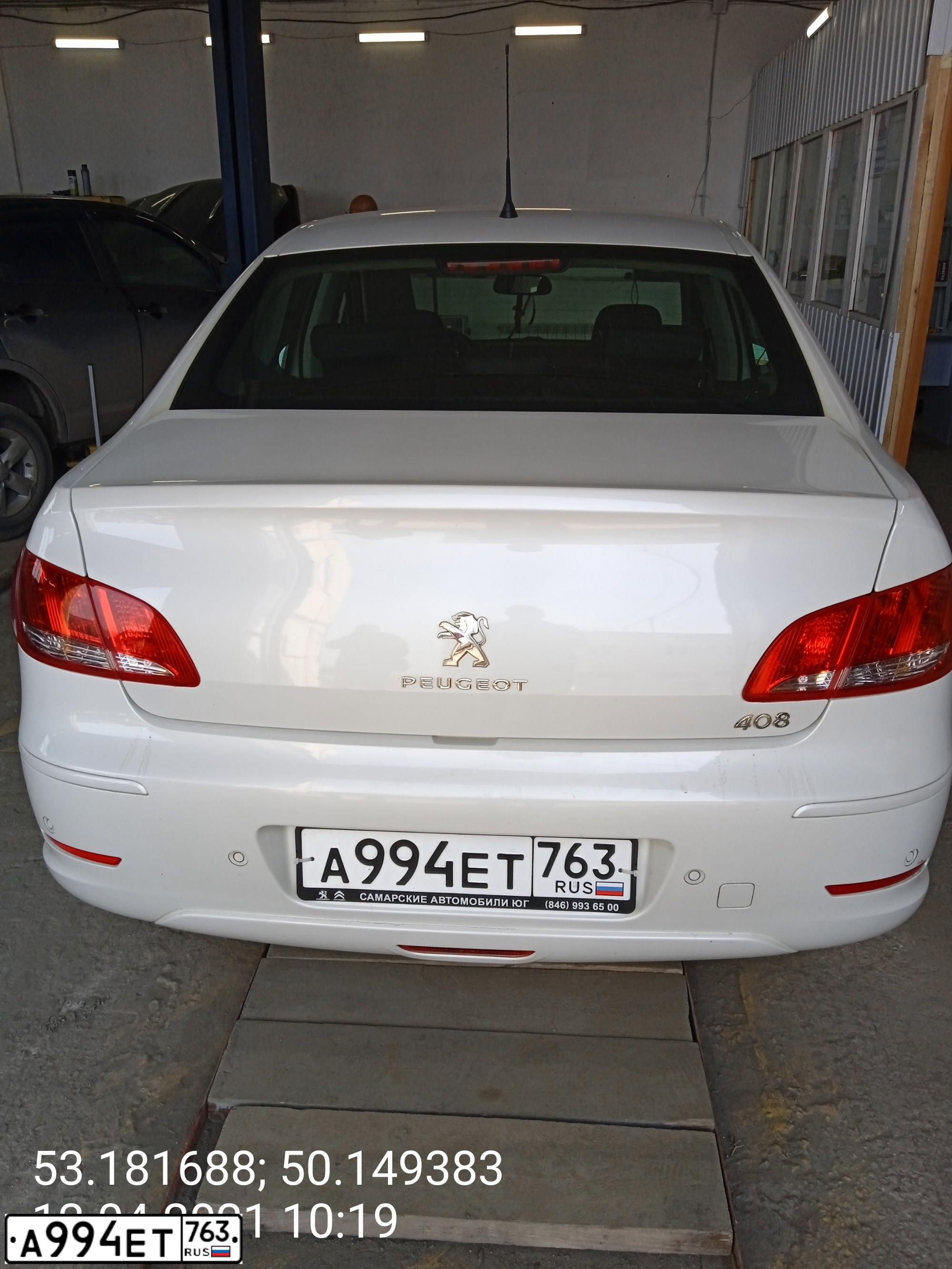 Фото автомобиля PEUGEOT 408, 2017 — госномер А994ЕТ763. Цвет: Белый