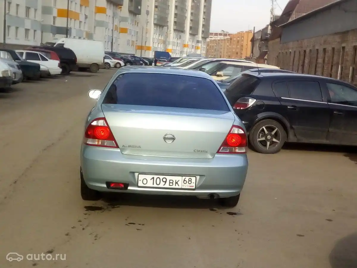 Фото автомобиля NISSAN ALMERA, 2006 — госномер В842ЕМ150. Цвет: Серебристый