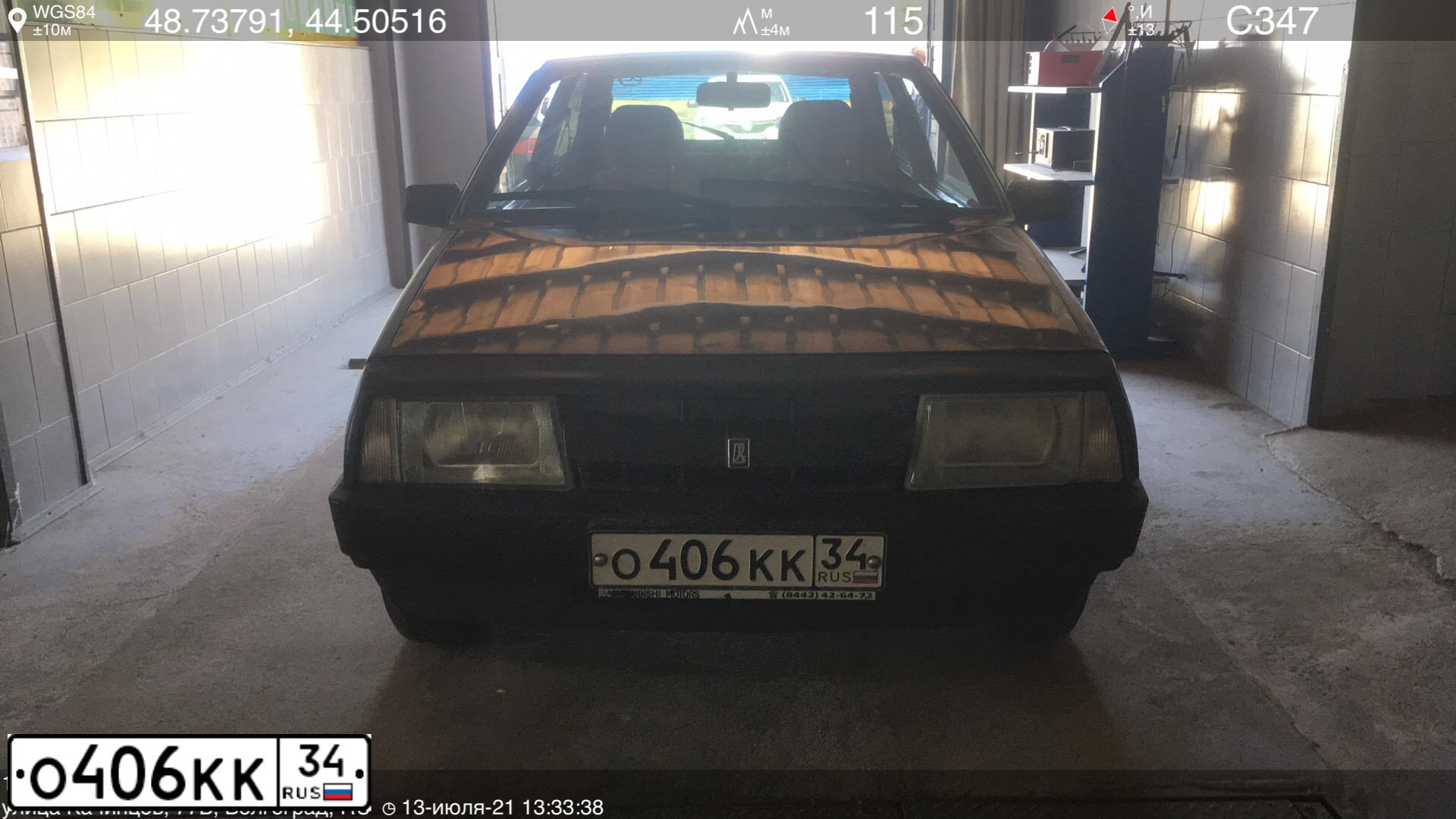 Фото автомобиля LADA 2108 SAMARA, 1991 — госномер О406КК34. Цвет: ЧЕРНЫЙ