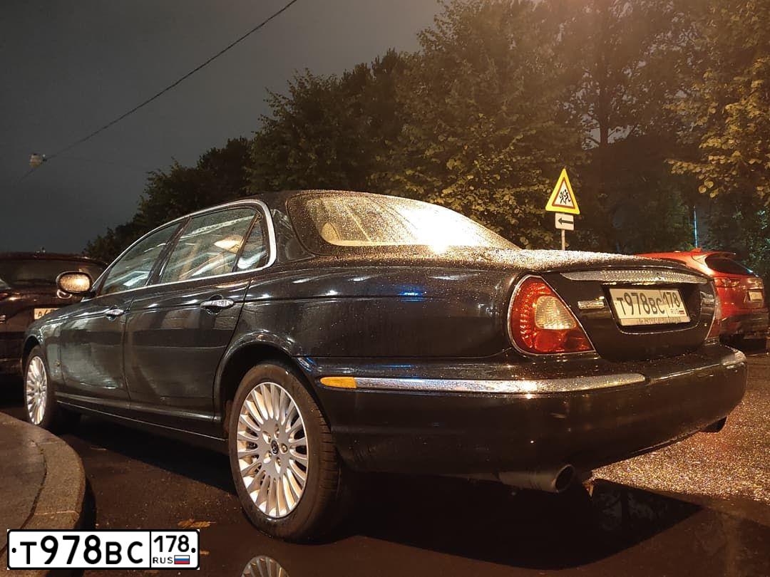 Фото автомобиля JAGUAR XJ-SERIE, 2007 — госномер Т978ВС178. Цвет: ЧЕРНЫЙ