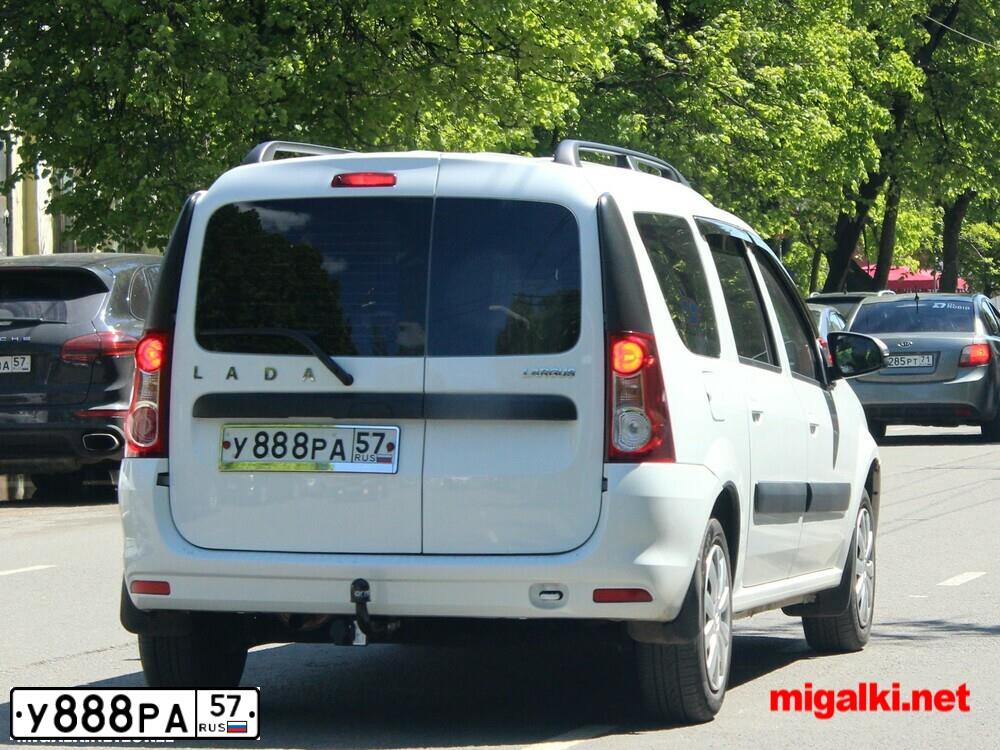 Фото автомобиля LADA 2104, 2009 — госномер А001ЕВ57. Цвет: АВОКАДО (ЗЕЛЕНЫЙ)