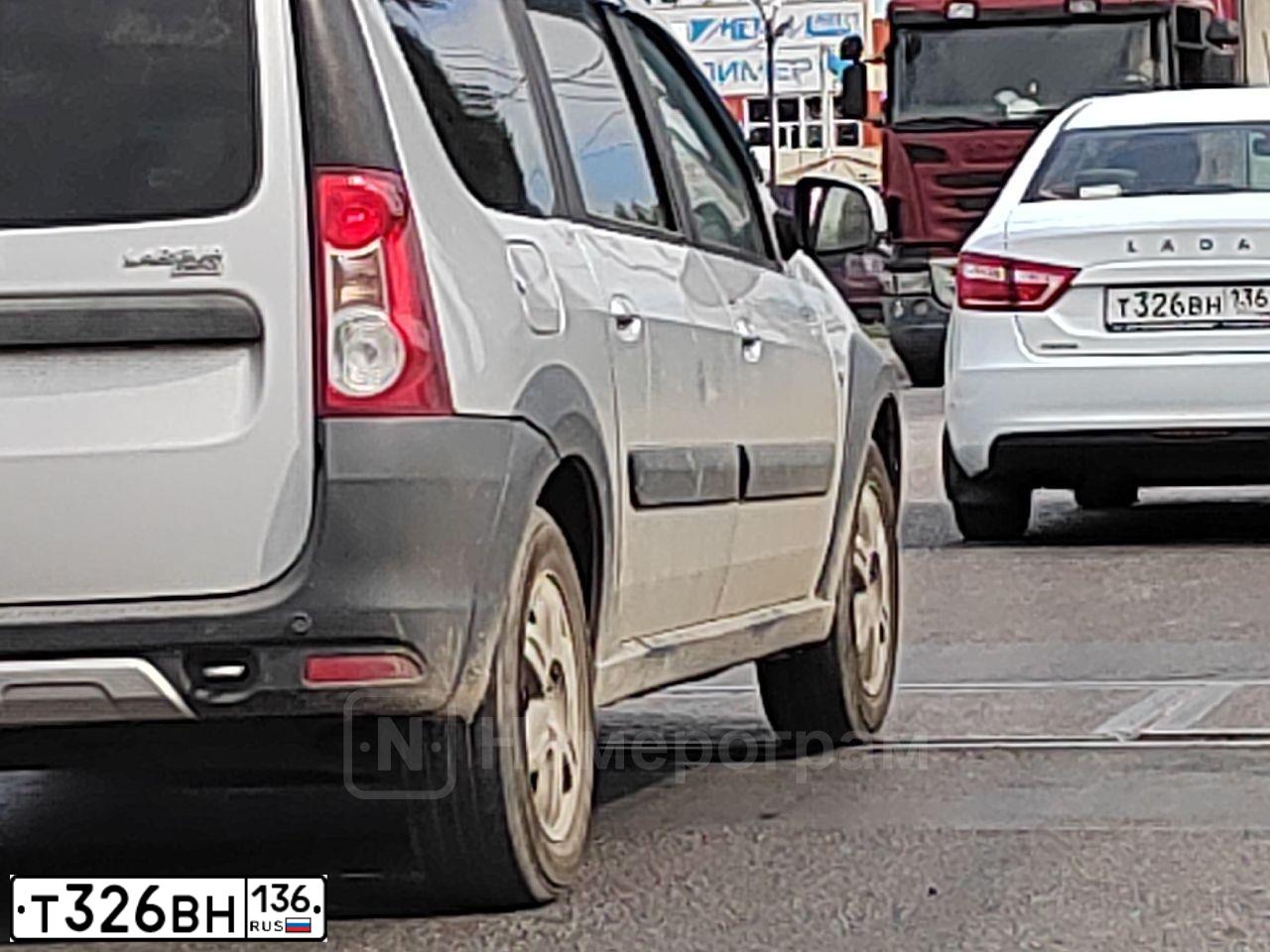 Фото автомобиля LADA VESTA, 2019 — госномер Т326ВН136. Цвет: БЕЛЫЙ