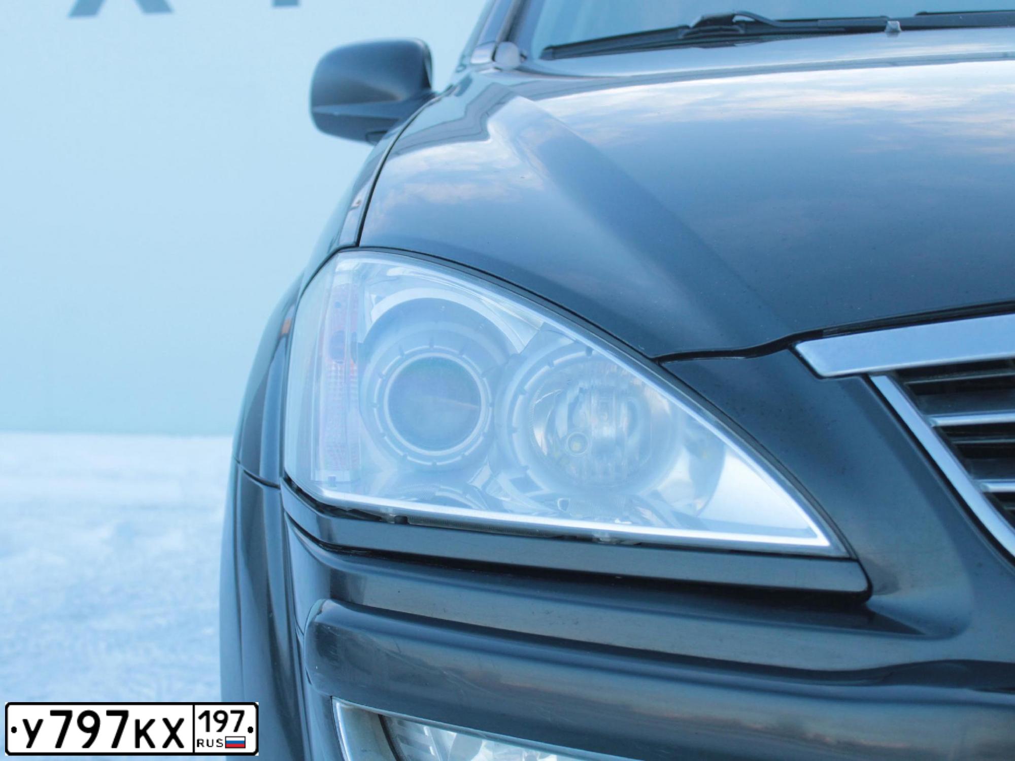 Фото автомобиля SSANGYONG KYRON, 2011 — госномер К988РС790. Цвет: ЧЕРНЫЙ