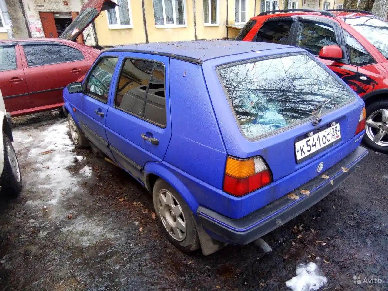Фото автомобиля VOLKSWAGEN GOLF, 1988 — госномер К786НК53. Цвет: Темно-синий