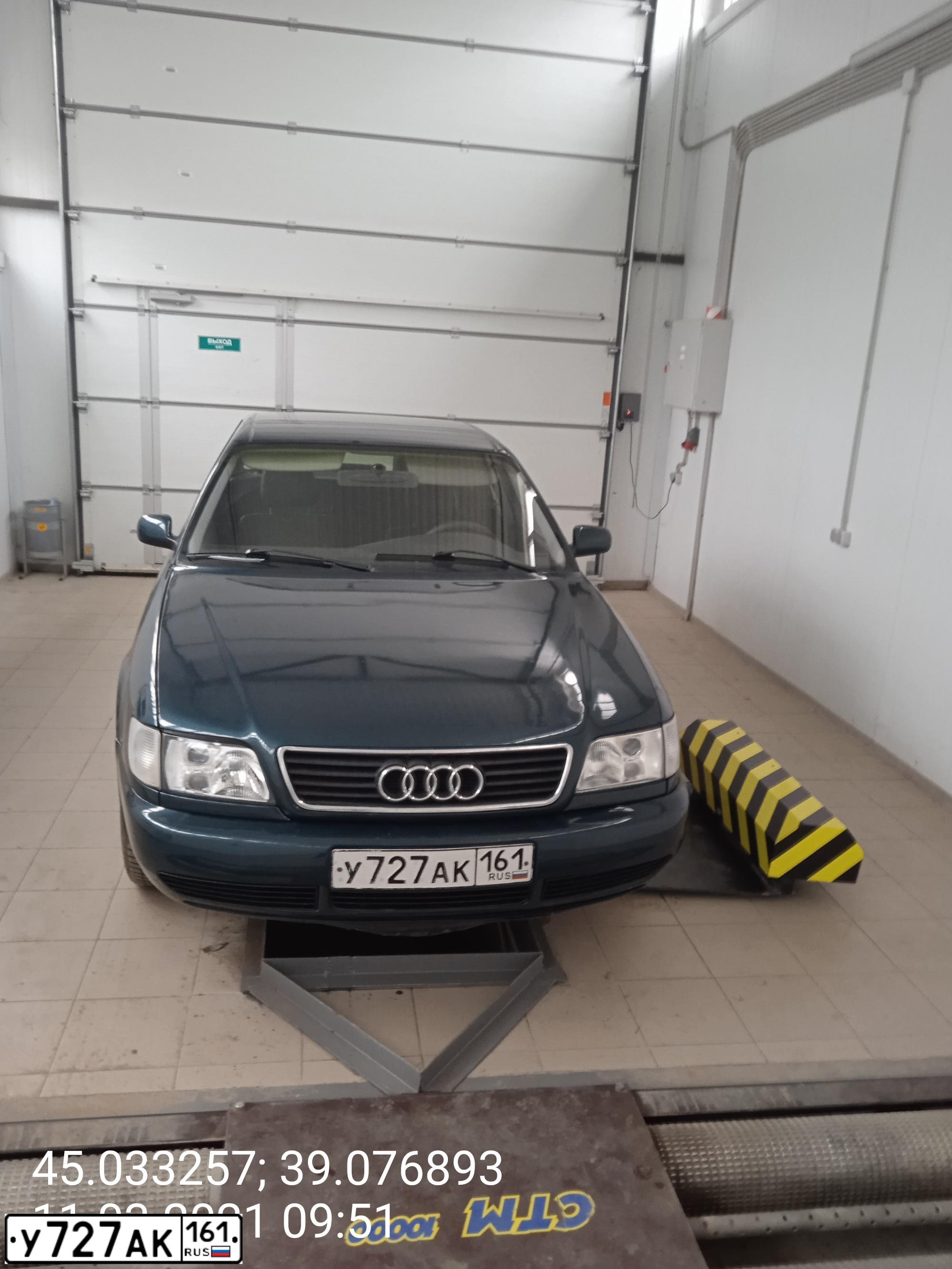 Фото автомобиля AUDI A6, 1996 — госномер М936ЕР134