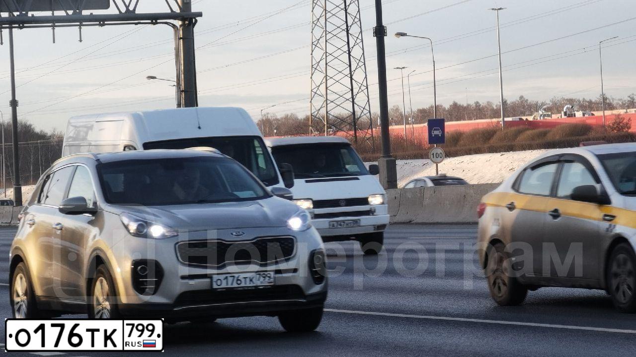 Фото автомобиля KIA SPORTAGE, 2016 — госномер О176ТК799. Цвет: СЕРЕБРИСТЫЙ