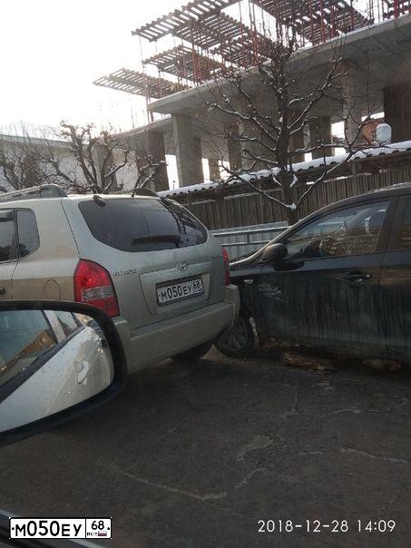 Фото автомобиля HYUNDAI TUCSON, 2007 — госномер К278КВ68. Цвет: СЕРЕБРИСТЫЙ