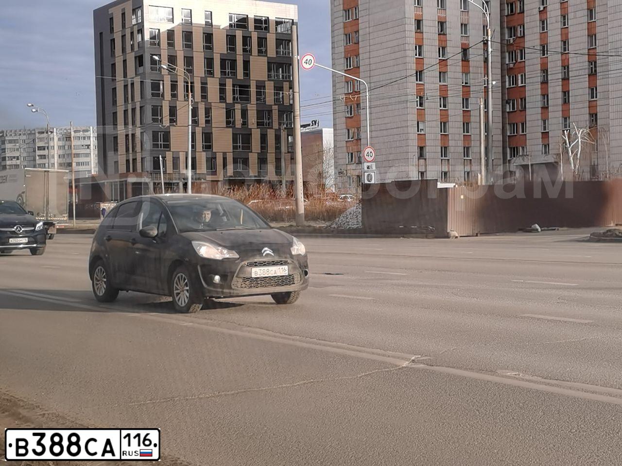 Фото автомобиля CITROEN C3, 2010 — госномер В388СА116. Цвет: ЧЕРНЫЙ