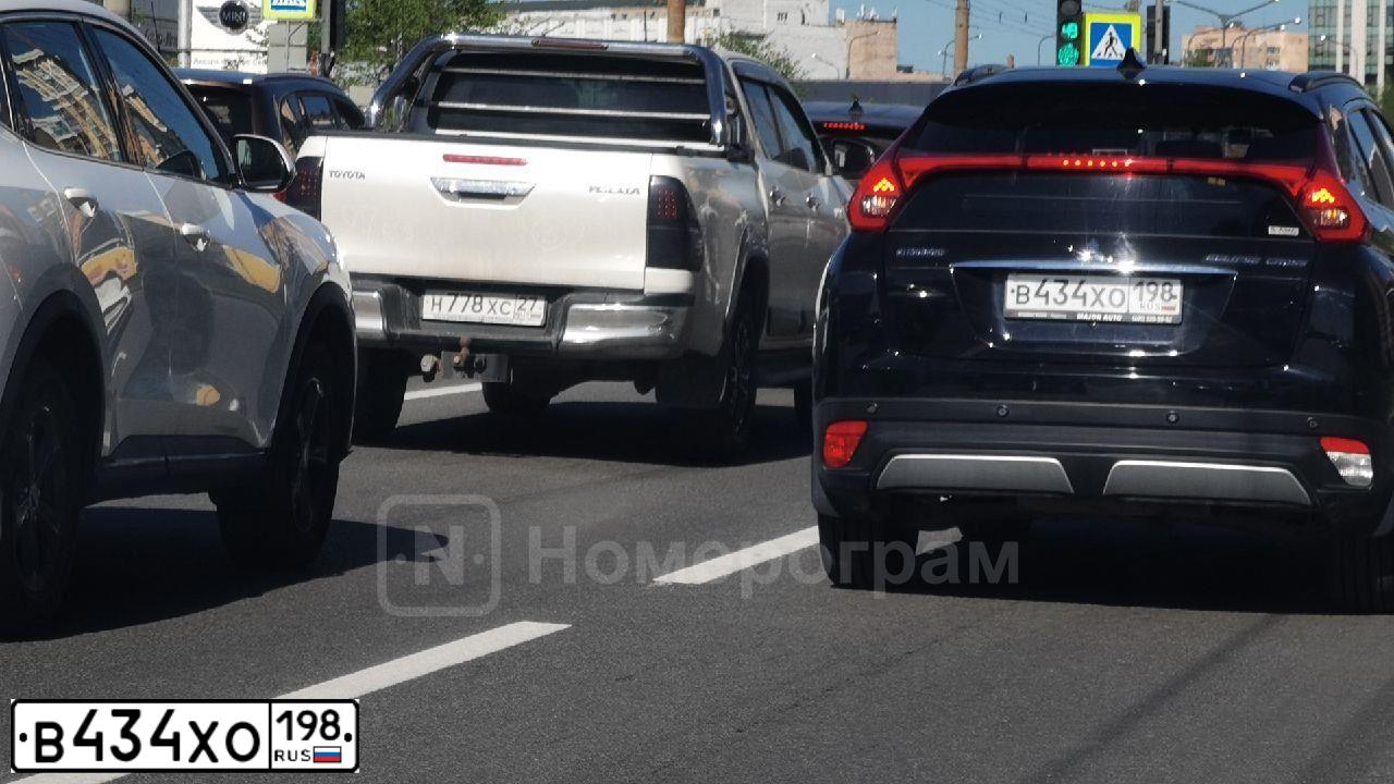 Фото автомобиля MITSUBISHI ECLIPSE CROSS, 2019 — госномер Т461ВМ198