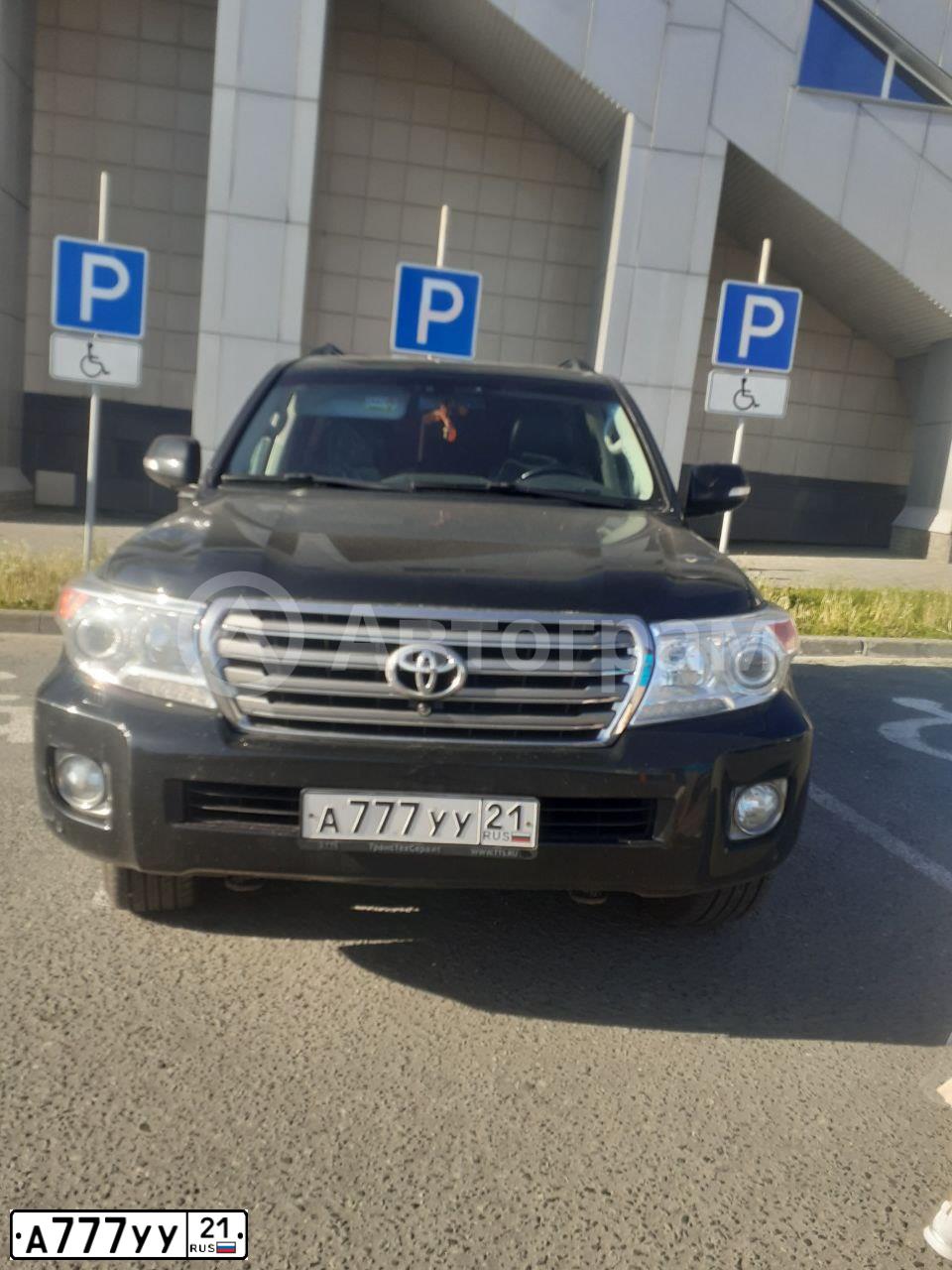 Фото автомобиля TOYOTA LANDCRUISER 200, 2014 — госномер А777УУ21. Цвет: ЧЕРНЫЙ