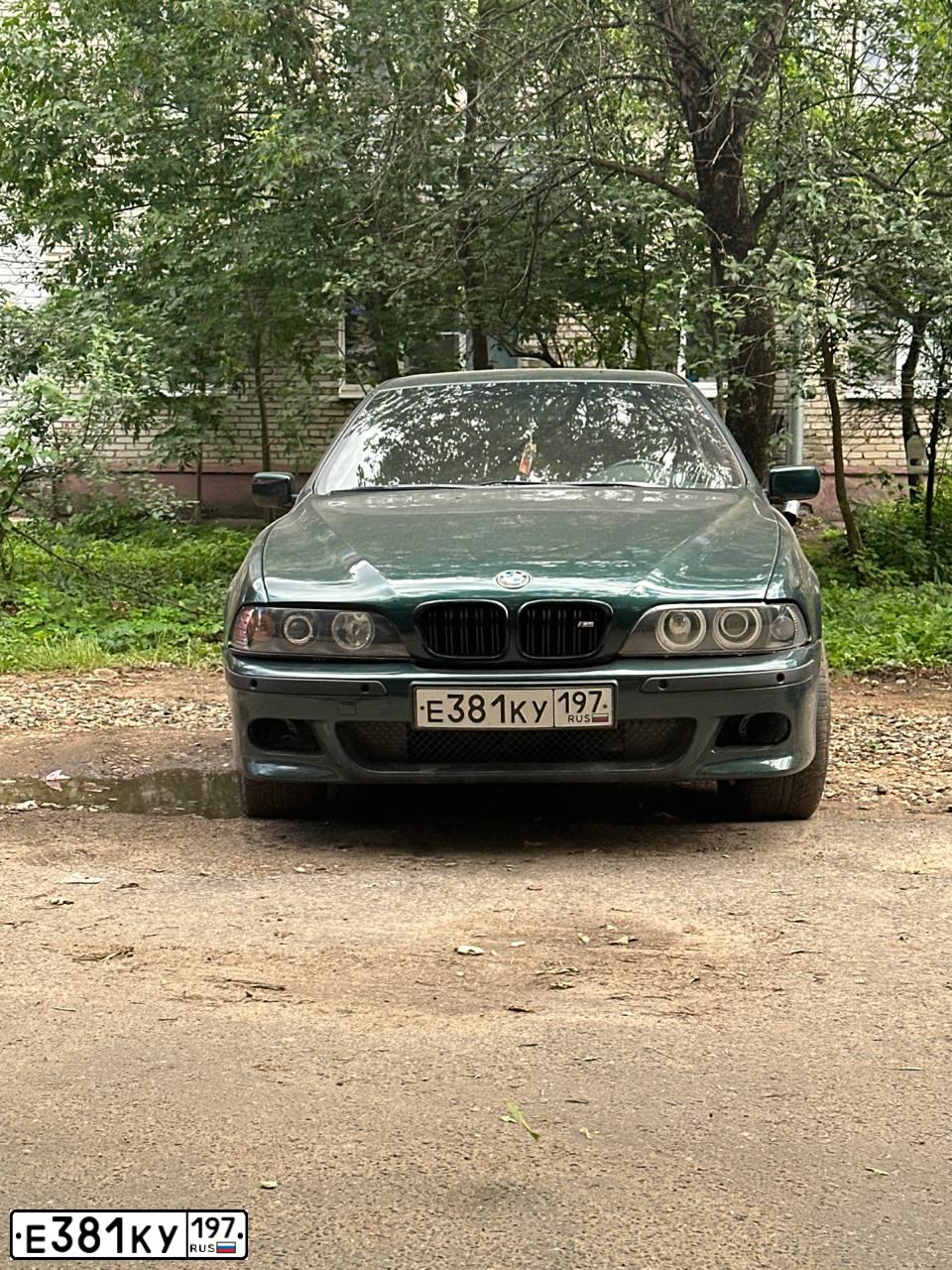 Фото автомобиля BMW 523, 1998 — госномер Х559КК07