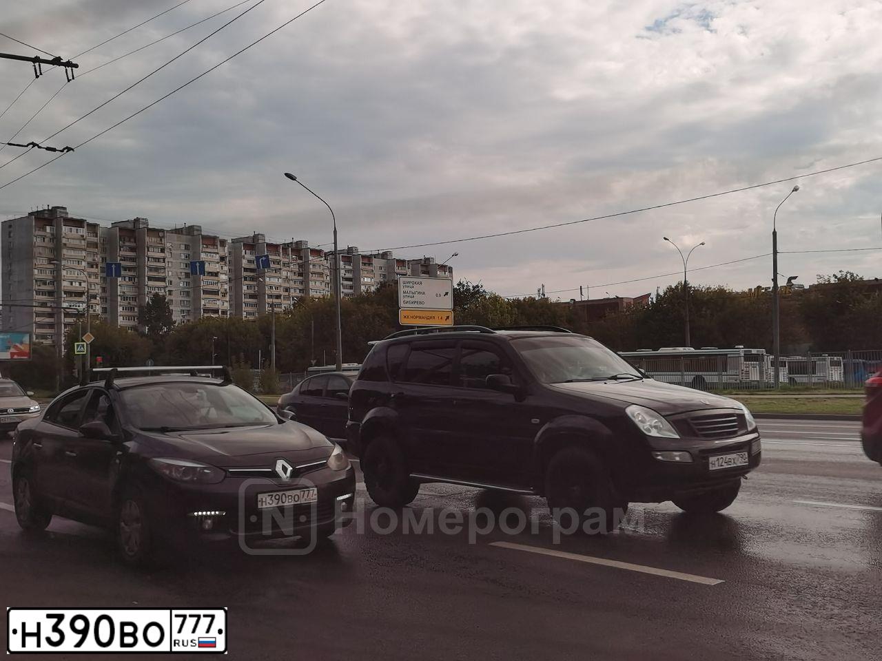 Фото автомобиля LADA 2190 GRANTA, 2014 — госномер В326КН73. Цвет: СЕРЫЙ