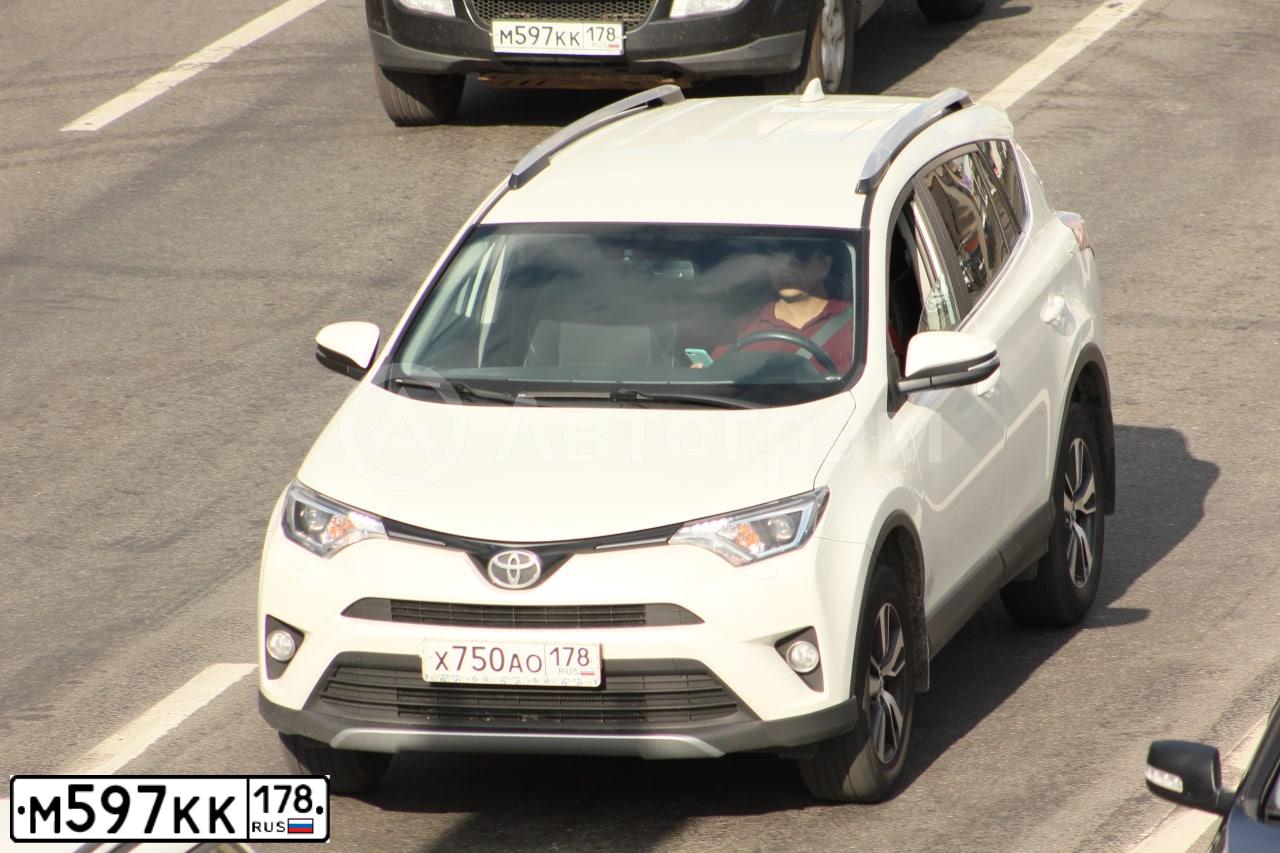 Фото автомобиля SSANGYONG KYRON, 2012 — госномер М597КК178. Цвет: ЧЕРНЫЙ