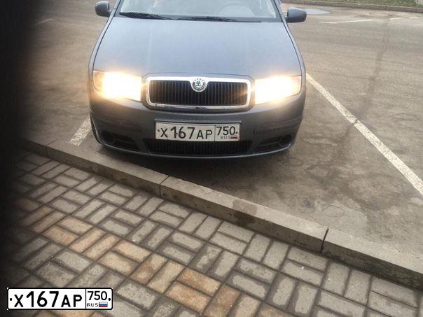 Фото автомобиля SKODA FABIA, 2007 — госномер Е739УА57. Цвет: СЕРЫЙ ТЕМНЫЙ