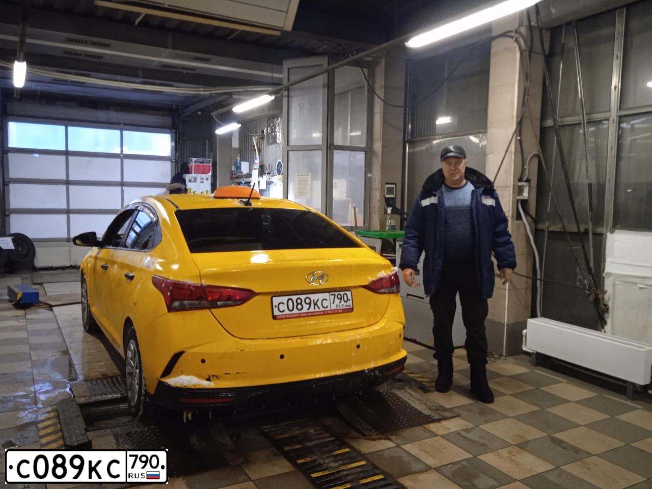 Фото автомобиля HYUNDAI SOLARIS, 2021 — госномер С369КХ57