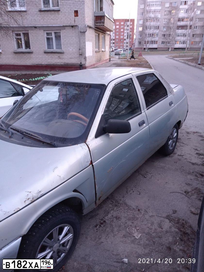 Фото автомобиля LADA 2110, 2003 — госномер О077ОВ96. Цвет: ЖЕЛТО-ЗЕЛЕНЫЙ