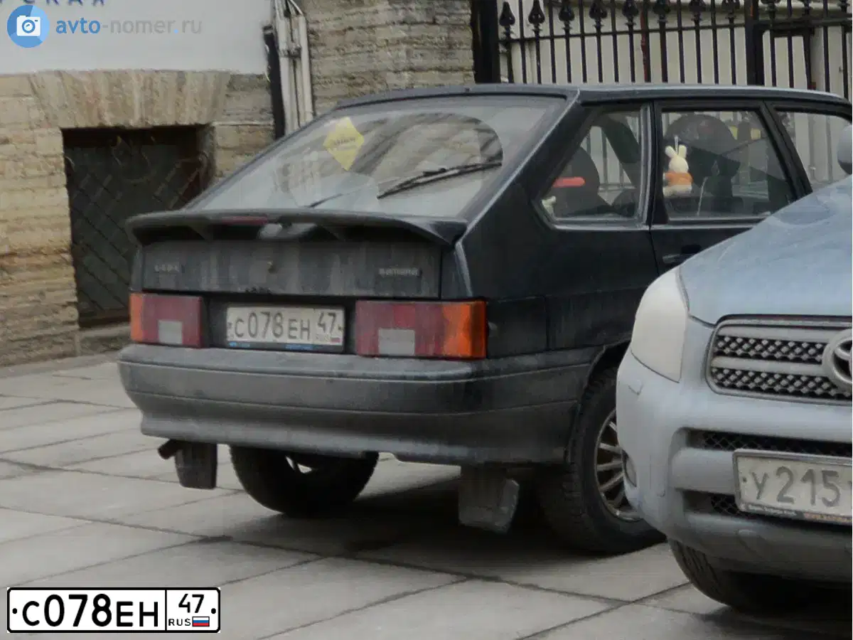 Фото автомобиля LADA 2114 SAMARA, 2010 — госномер К183СУ60. Цвет: Сине-Черный