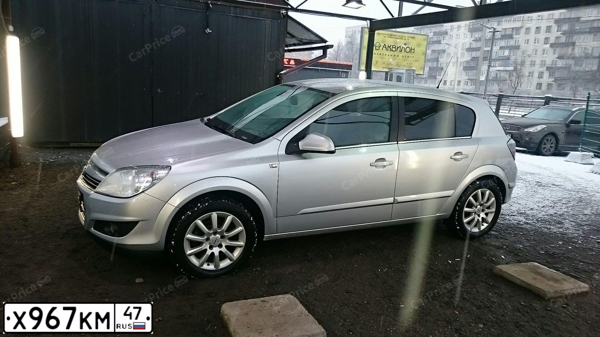Фото автомобиля OPEL ASTRA, 2012 — госномер К739АН147. Цвет: Серебристый