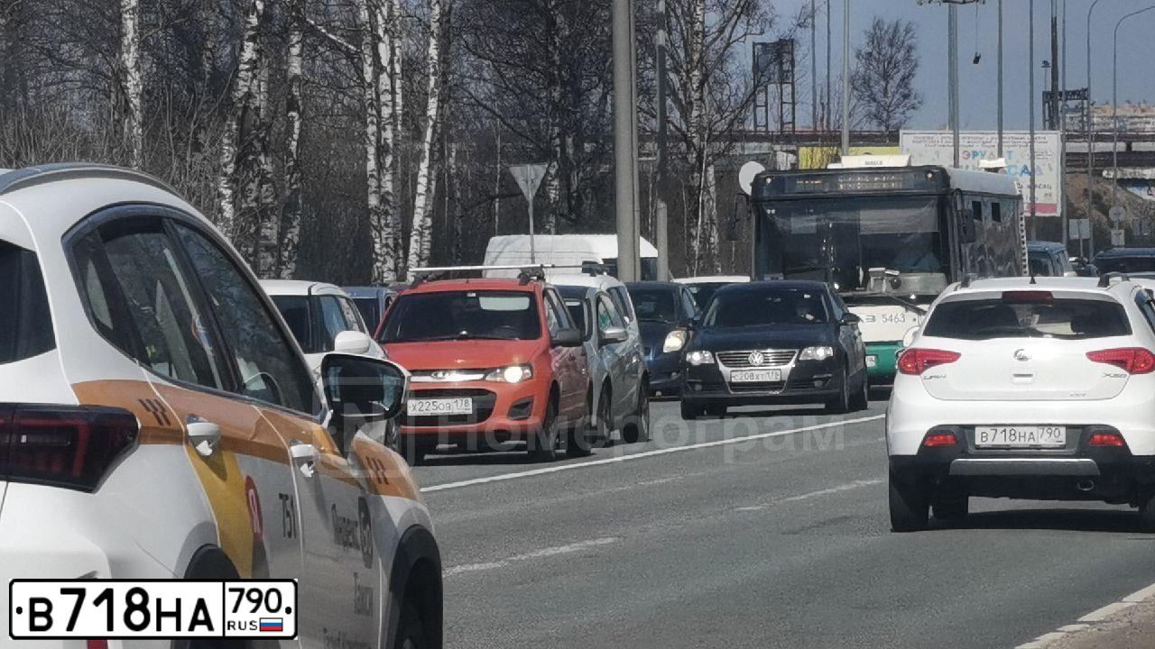 Фото автомобиля LIFAN X 50, 2016 — госномер В718НА790. Цвет: Белый