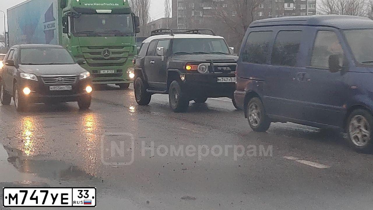 Фото автомобиля VOLKSWAGEN PASSAT, 2008 — госномер М747УЕ33. Цвет: ЧЕРНЫЙ