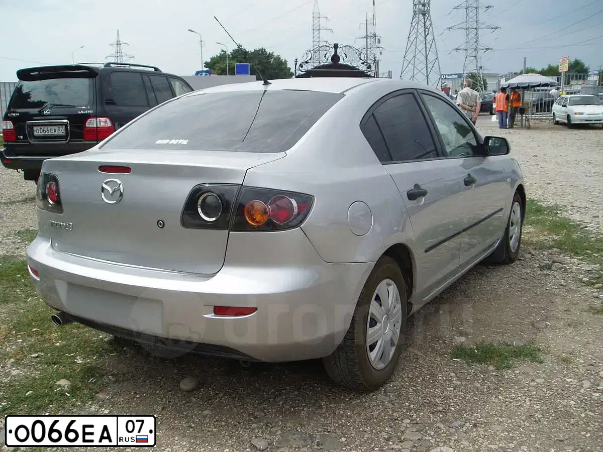 Фото автомобиля LEXUS LX, 2002 — госномер Н931СУ123. Цвет: ЧЕРНЫЙ