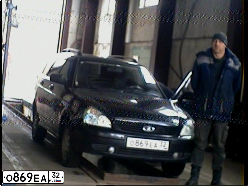 Фото автомобиля ЛАДА 217130 ЛАДА ПРИОРА, 2009 — госномер Р846АВ46. Цвет: СИНЕ-ЧЕРНЫЙ