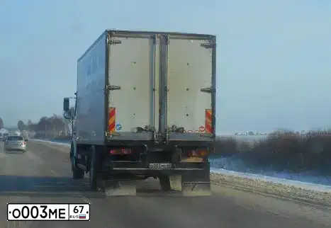 Фото автомобиля MAZ 5336 /4X2/, 2010 — госномер О003МЕ67. Цвет: Белый