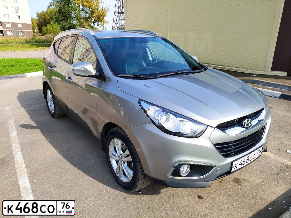 Фото автомобиля HYUNDAI IX35, 2011 — госномер Т419РВ58. Цвет: СЕРО-БЕЖЕВЫЙ
