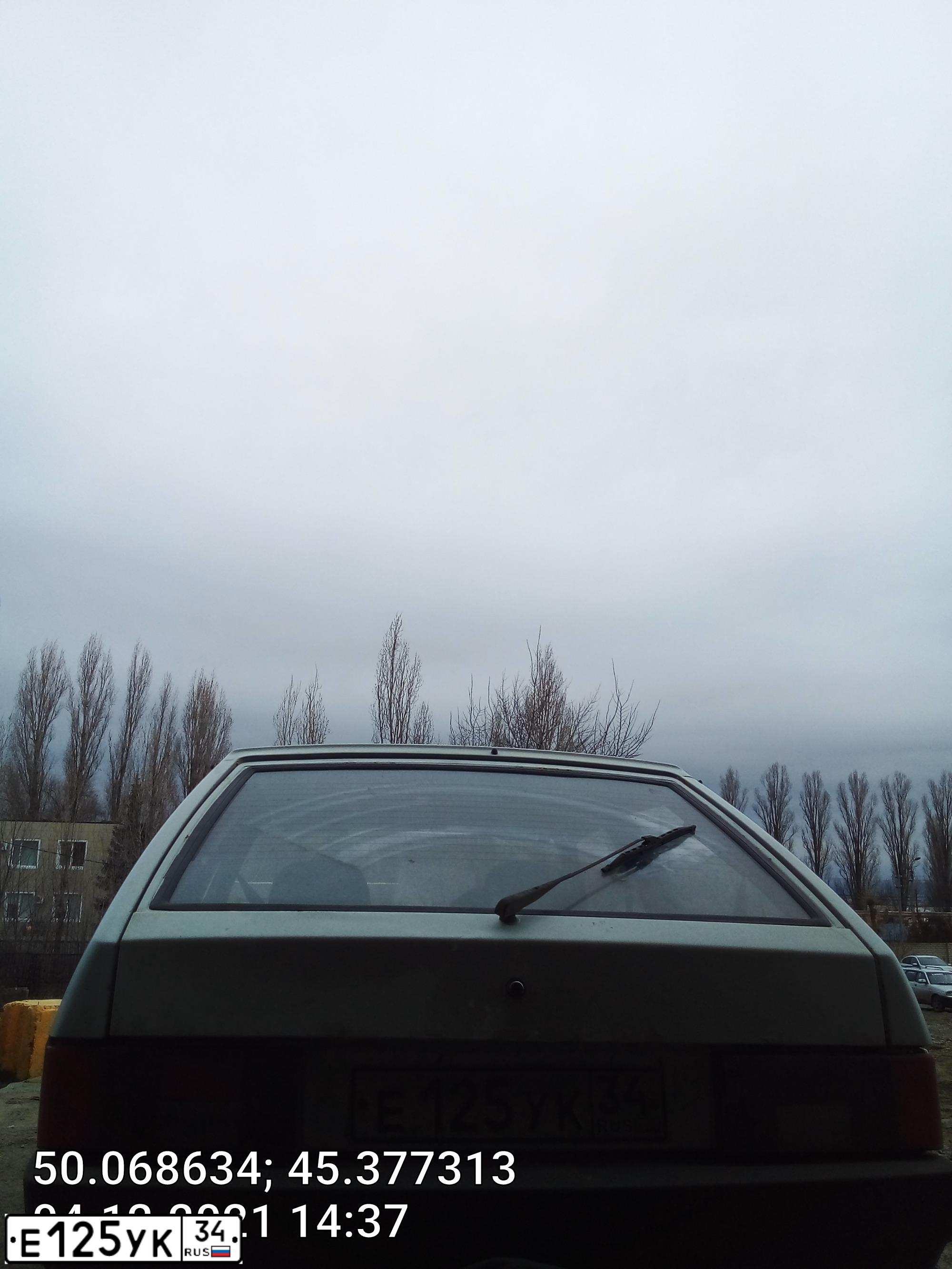 Фото автомобиля LADA 2108 SAMARA, 2000 — госномер К816ХТ126. Цвет: ЯРКО БЕЛЫЙ