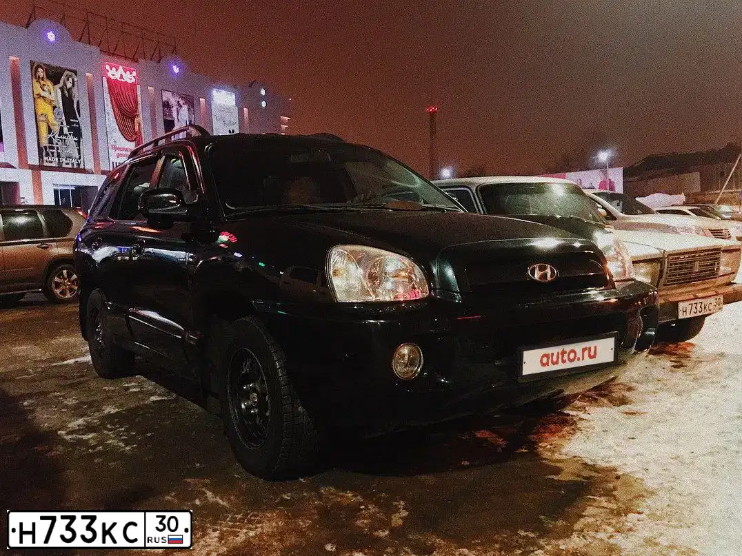 Фото автомобиля LADA 2107 LADA, 2012 — госномер Н733КС30. Цвет: СЕРЕБРИСТЫЙ