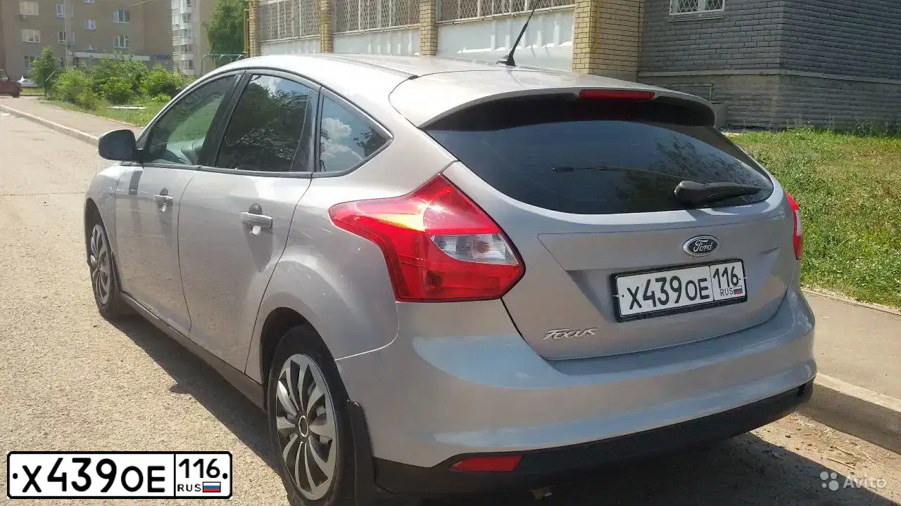 Фото автомобиля FORD FOCUS, 2012 — госномер Р838ХТ116. Цвет: СЕРО-ГОЛУБОЙ