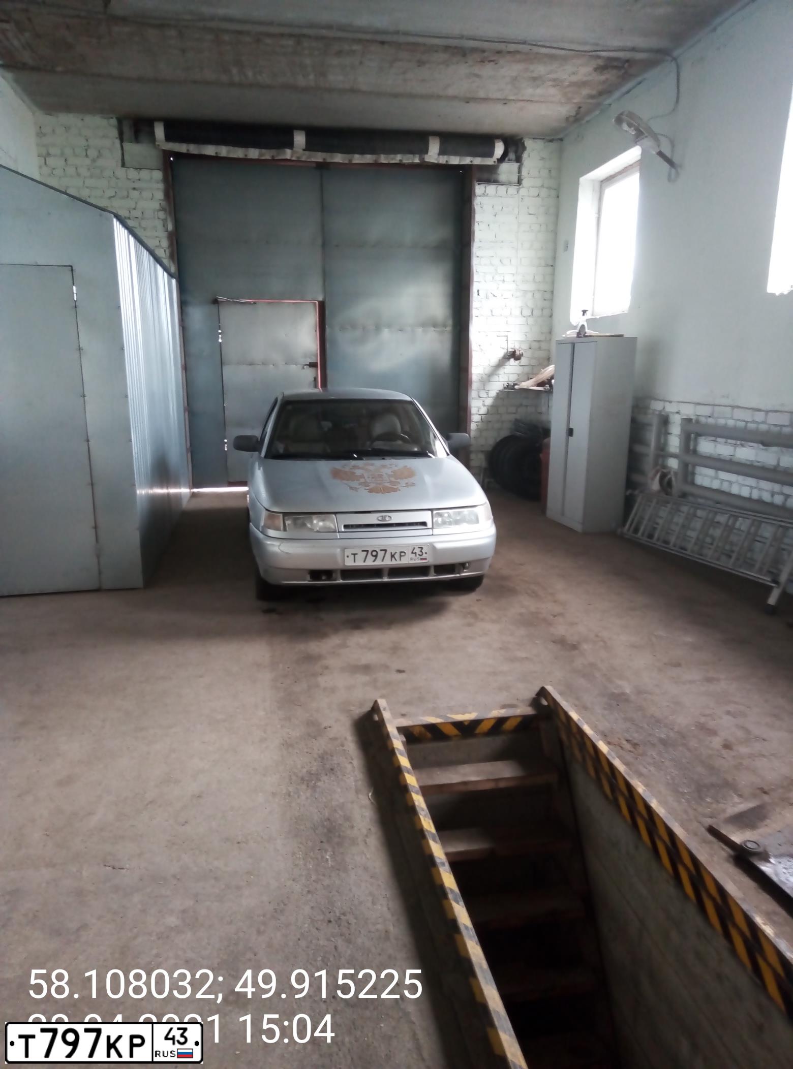 Фото автомобиля LADA 2110, 2003 — госномер Т797КР43. Цвет: СВЕТЛО-СЕРЕБРИСТЫЙ МЕТАЛЛ