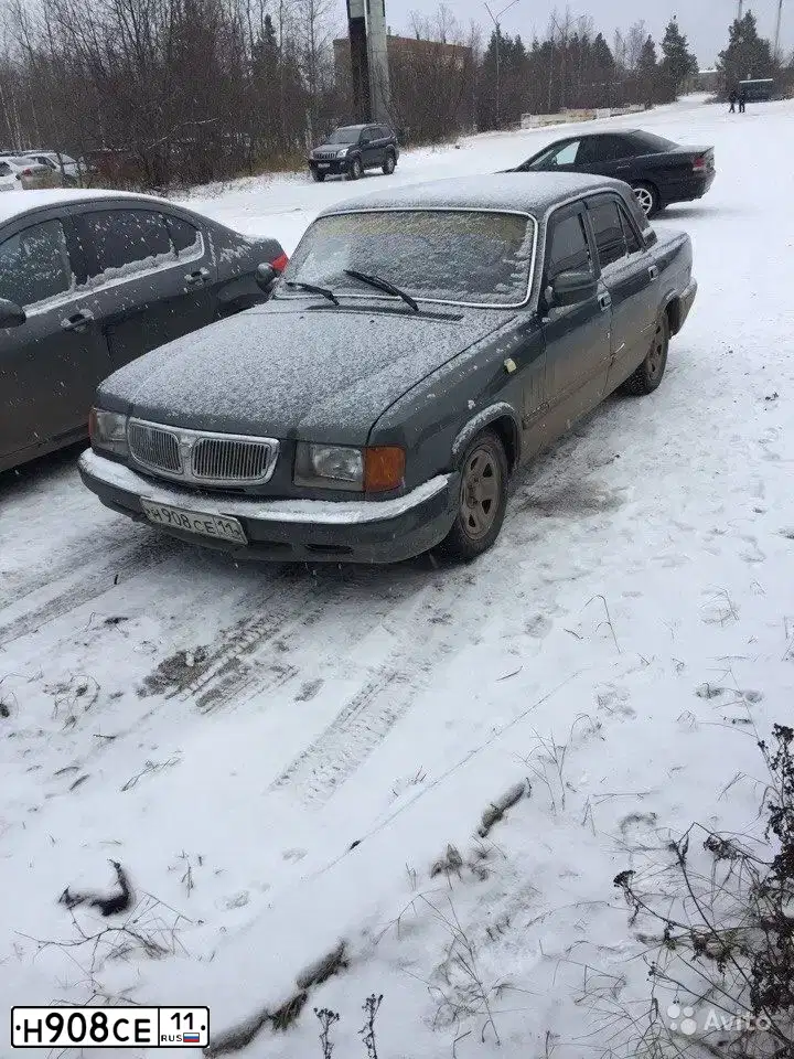 Фото автомобиля GAZ 3110 WOLGA, 2002 — госномер Н908СЕ11. Цвет: СКАТ