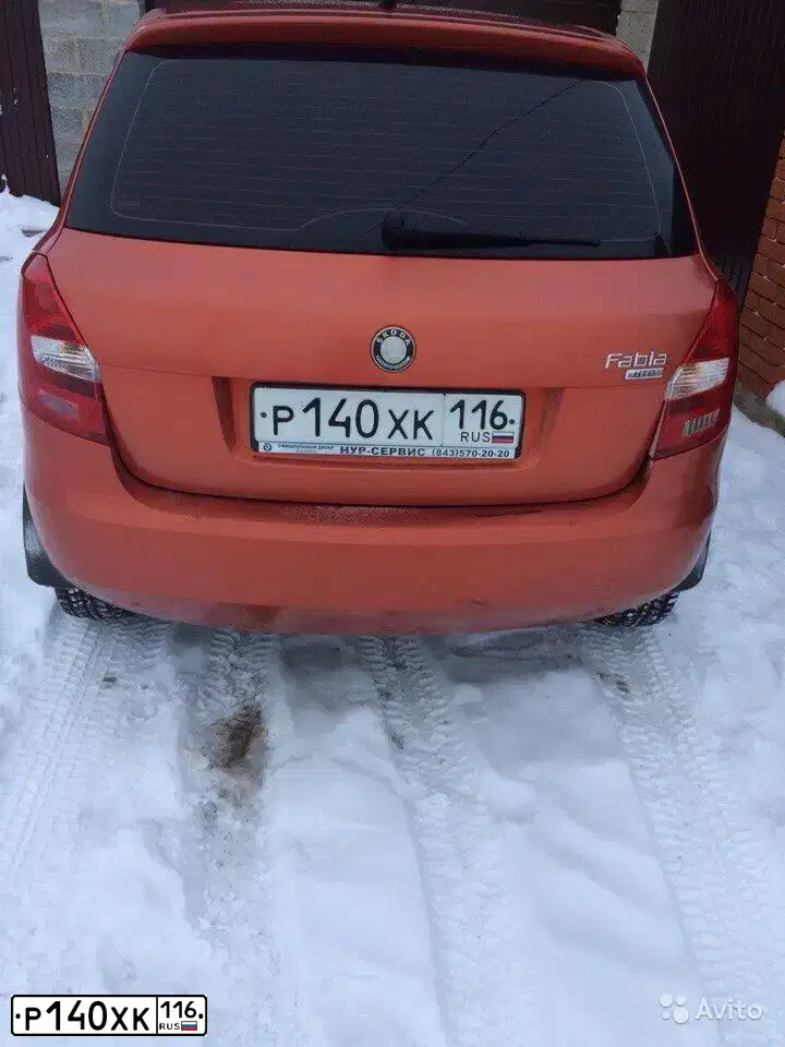 Фото автомобиля SKODA FABIA, 2007 — госномер К425ТУ21. Цвет: ОРАНЖЕВО-КРАСНЫЙ