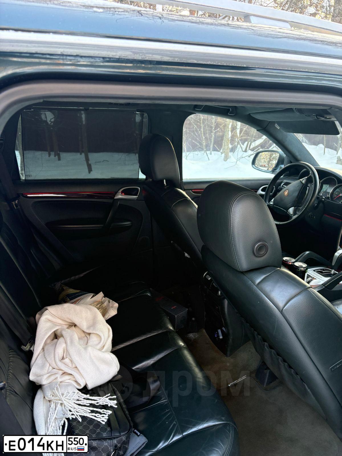 Фото автомобиля PORSCHE CAYENNE, 2005 — госномер Е014КН550. Цвет: ЗЕЛЕНЫЙ ТЕМНЫЙ