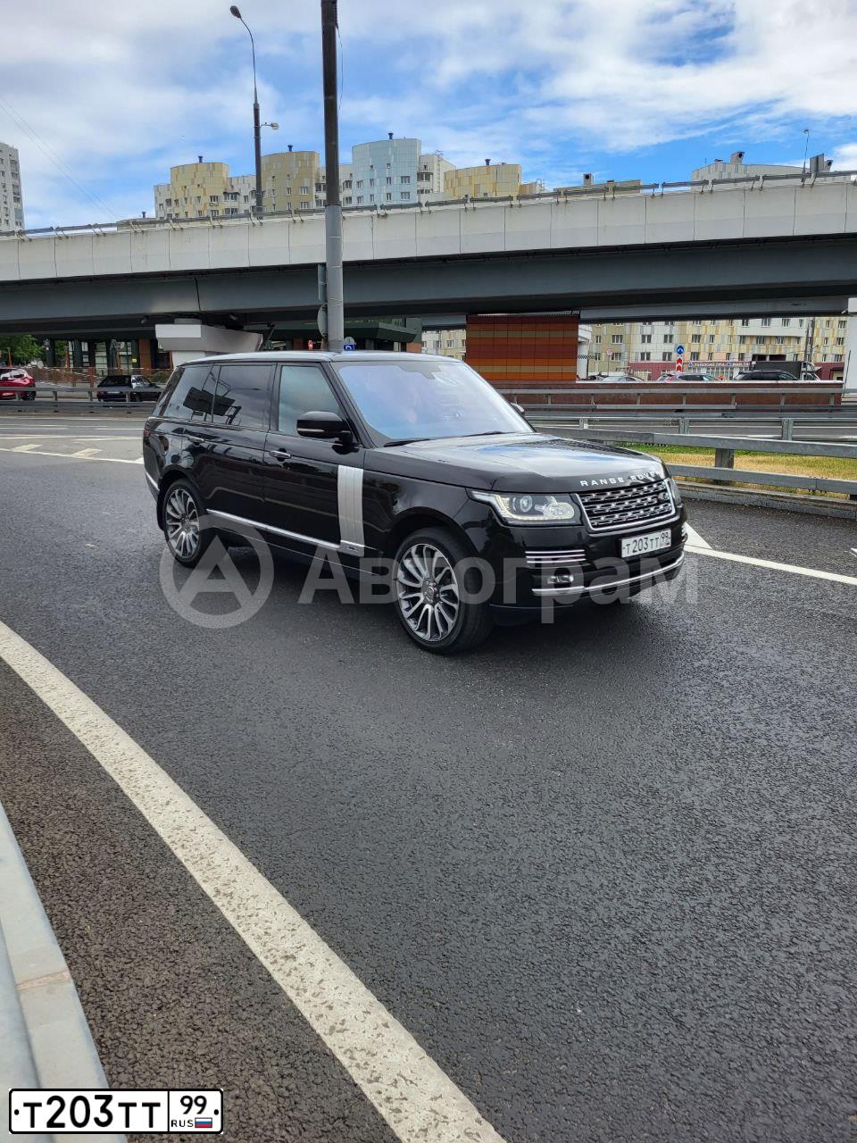 Фото автомобиля LANDROVER RANGE ROVER, 2015 — госномер М444КА60. Цвет: ЧЕРНЫЙ