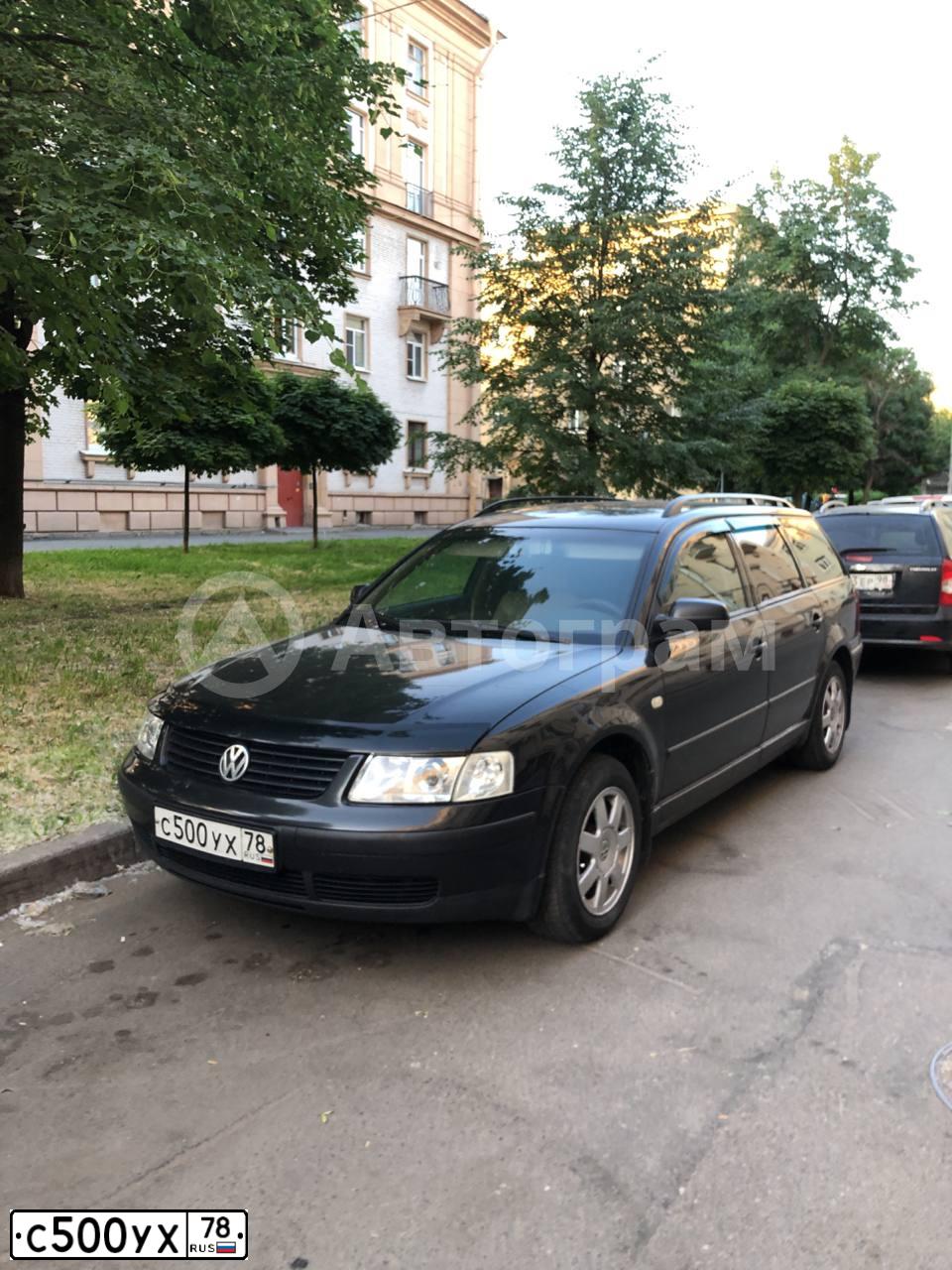 Фото автомобиля VOLKSWAGEN PASSAT, 1999 — госномер С500УХ78. Цвет: ЧЕРНЫЙ