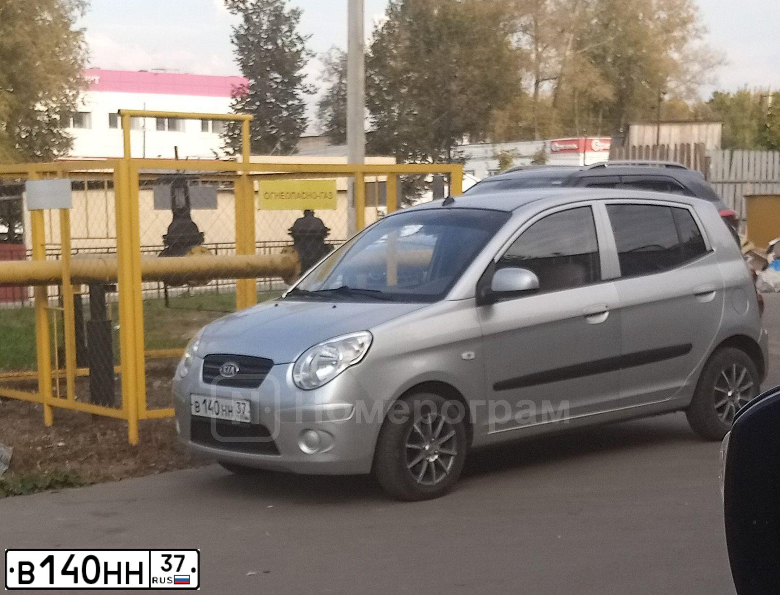 Фото автомобиля KIA PICANTO / MORNING, 2010 — госномер В140НН37. Цвет: Серебристый