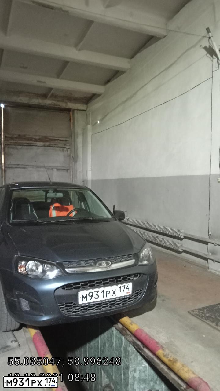 Фото автомобиля LADA 2192 KALINA, 2014 — госномер М931РХ174. Цвет: СЕРО-СИНИЙ